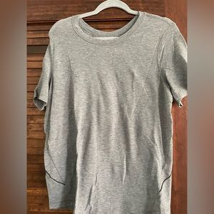 Lululemon Womens shirt